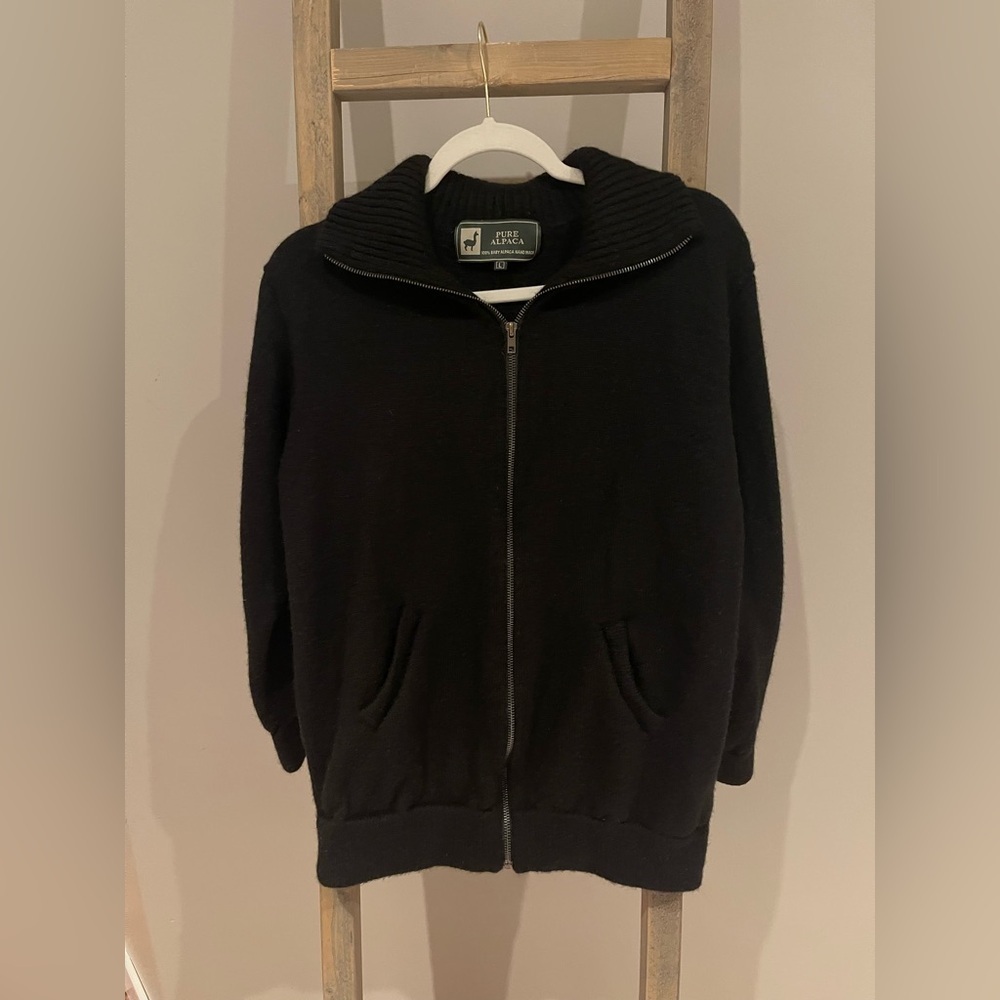 Pure alpaca Black Zip-Up sweater